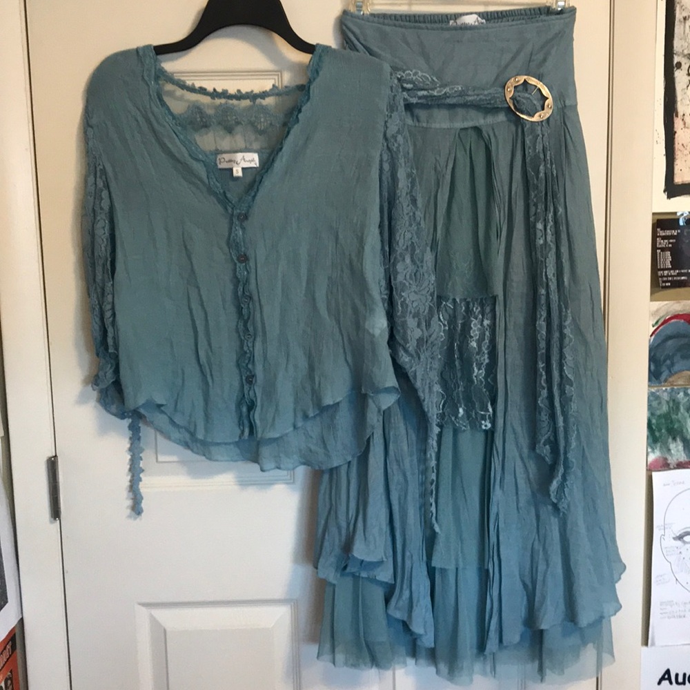 Pretty Angel: Two Piece Formal Outfit